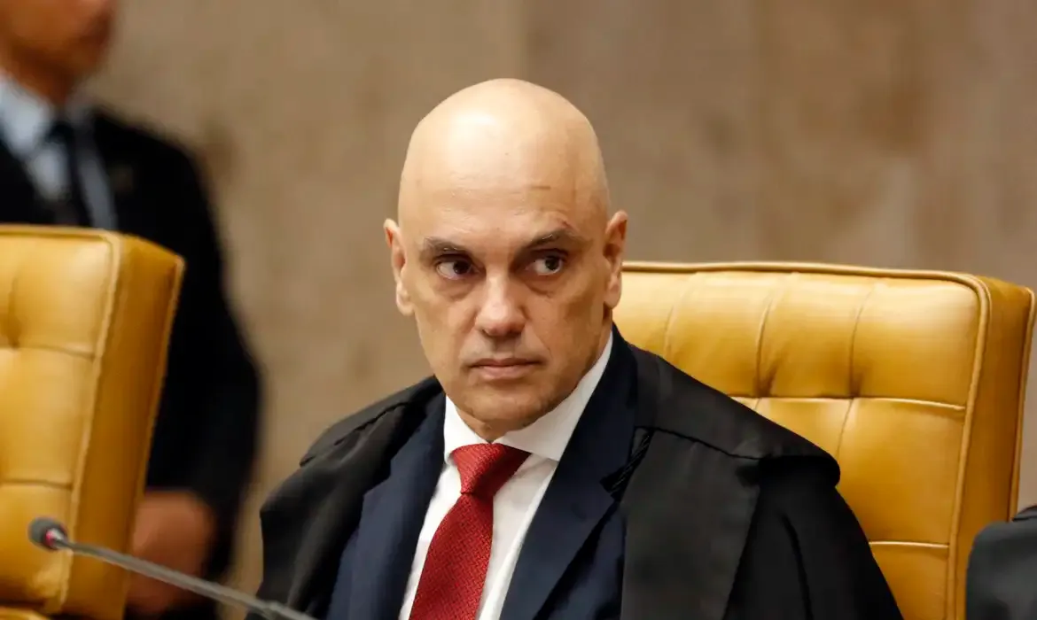 Moraes manda prender sobrinho de Bolsonaro que fugiu para Argentina