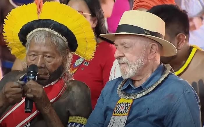 Raoni aconselha Lula a não explorar petróleo na Foz do Amazonas