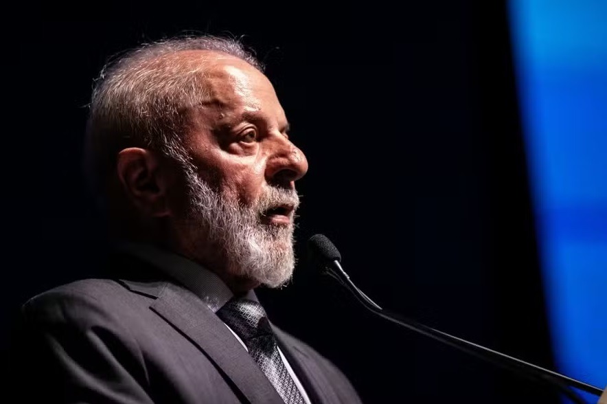Aliados de Lula miram início de 2026 como prazo para reverter baixa popularidade