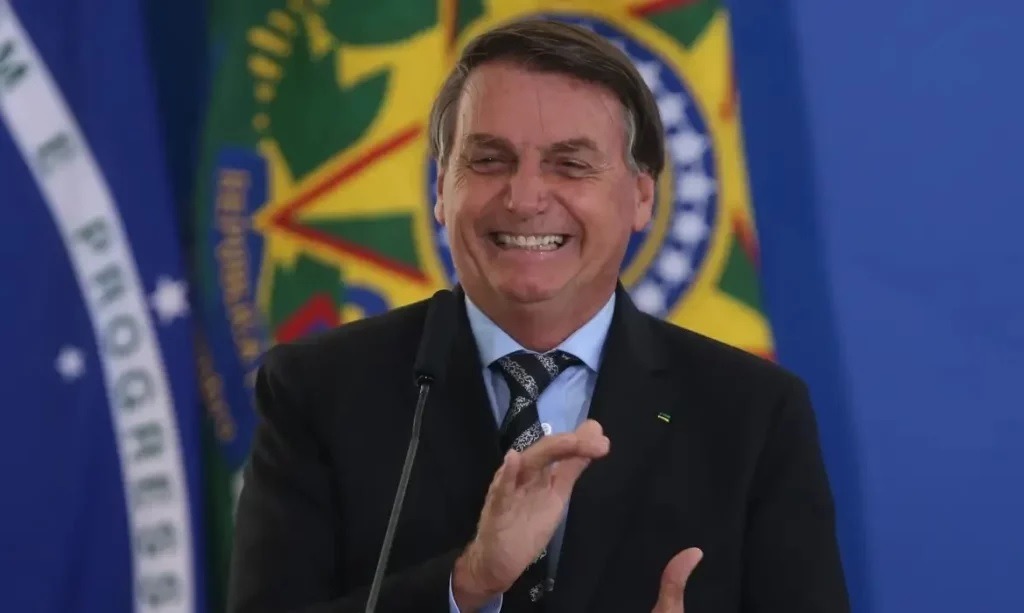 Comissão da Câmara aprova título de cidadão natalense para o ex-presidente Jair Bolsonaro