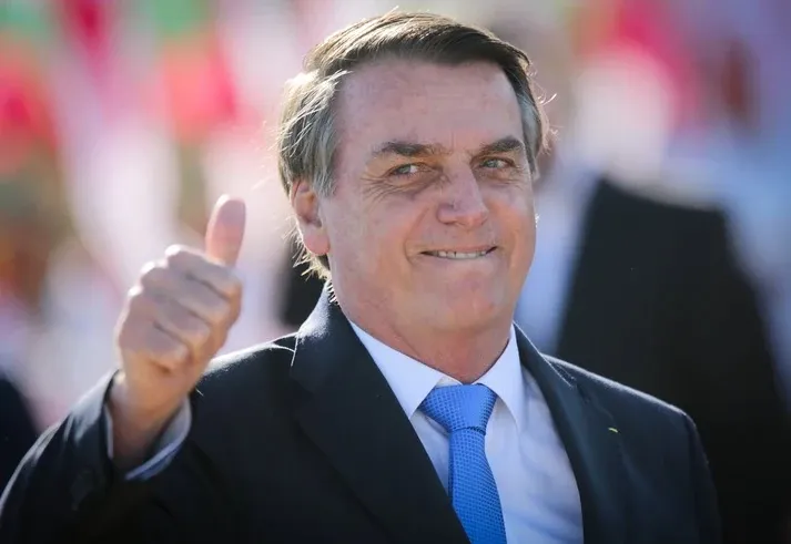 Em sessão tumultuada, Câmara aprova título de cidadão natalense para Bolsonaro