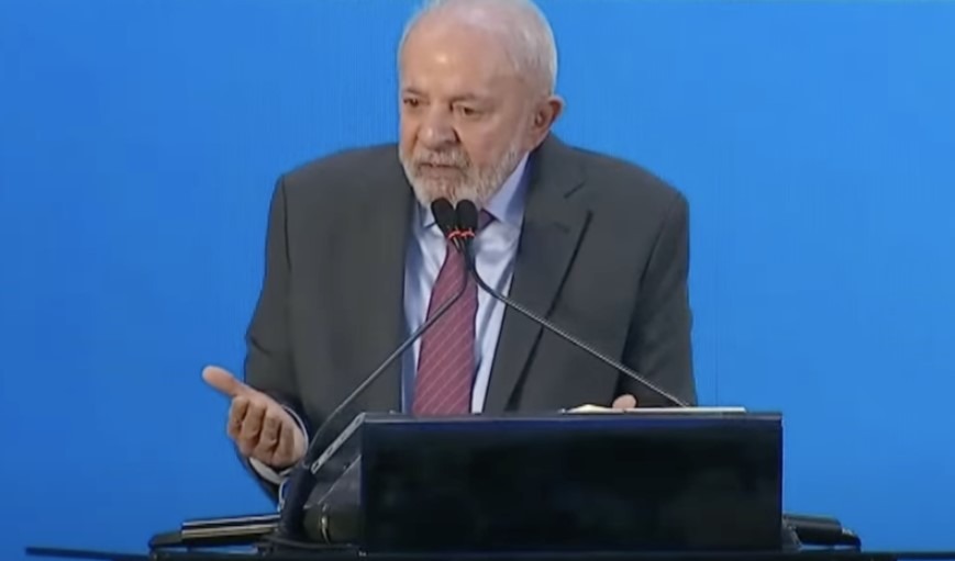 VÍDEO: Lula chama diretora-geral do FMI de “mulherzinha”