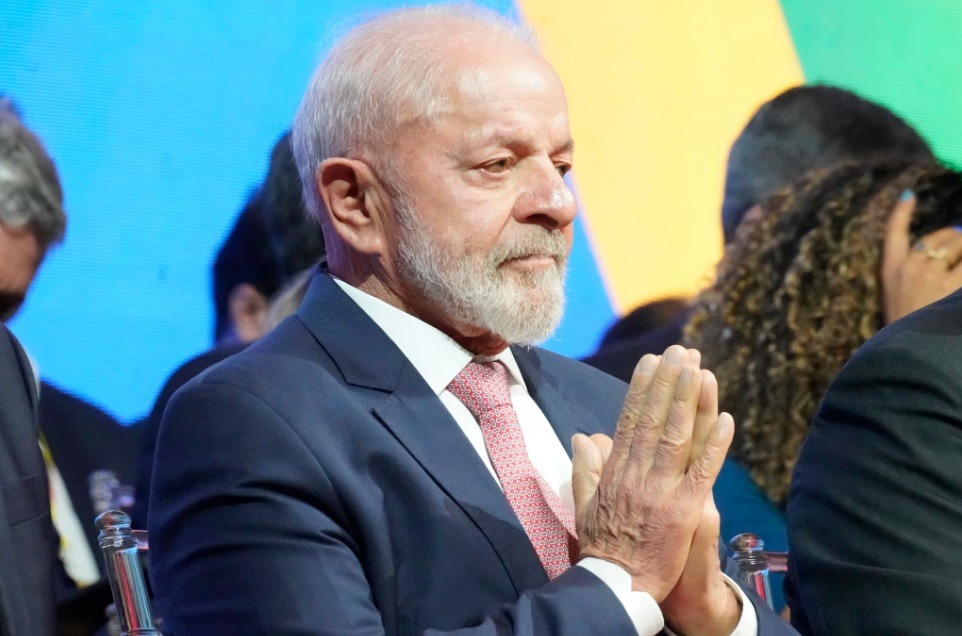 Lula sanciona Orçamento de 2025 com R$ 50 bilhões em emendas e superávit