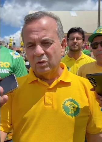[VÍDEO] Rogério Marinho detalha ocorrido com Bolsonaro e deseja boa recuperação: "dores abdominais insuportáveis" 