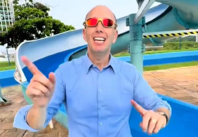 “Prefeito tiktoker”: PF apreende R$ 1,7 milhão em espécie