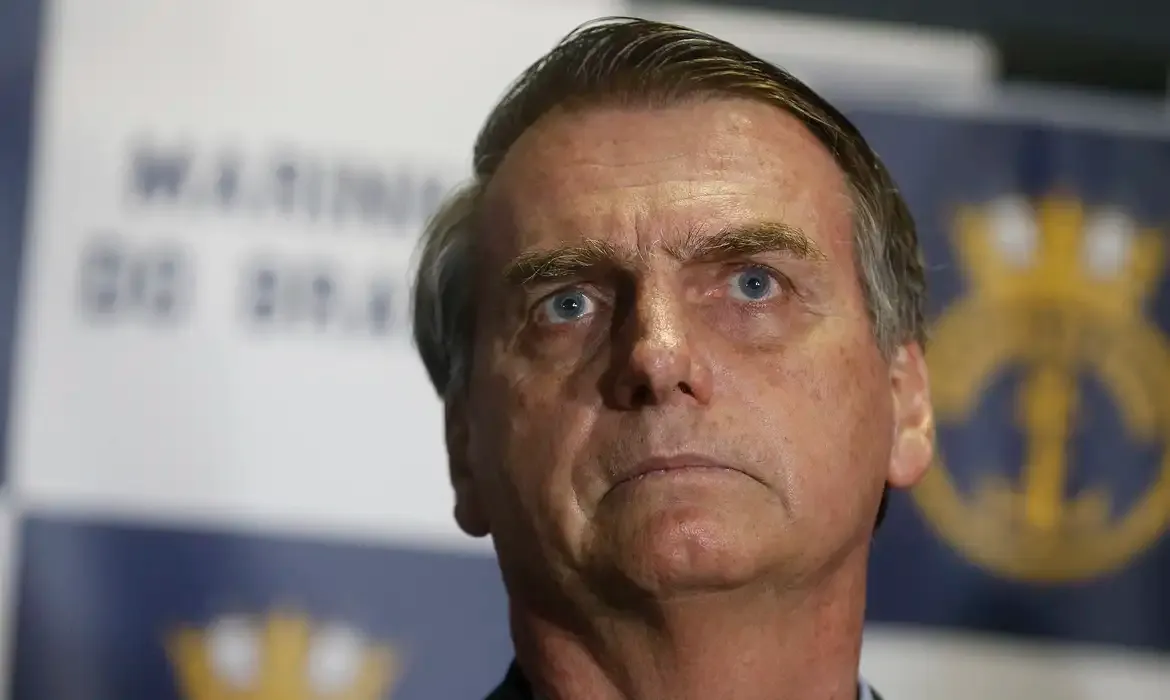 Bolsonaro diz que recuperação “será gradual” e avisa aos seguidores: “Voltaremos”