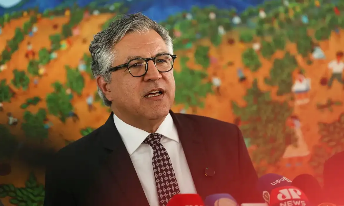 Governo estuda levar cirurgias da fila do SUS para a rede privada