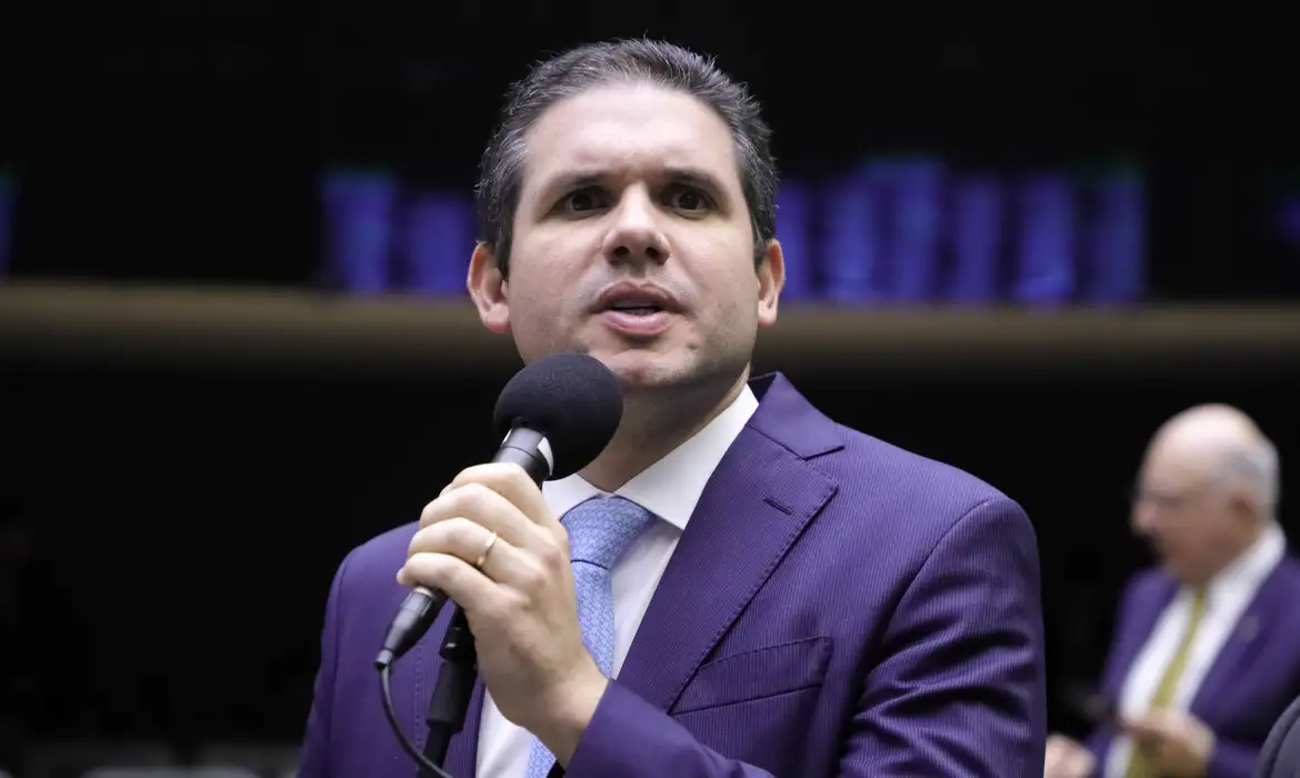Motta rejeita decidir sozinho e indica que levará projeto de anistia pelo 8/1 a líderes na Câmara 