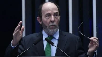 Armínio Fraga defende congelar o salário mínimo por 6 anos