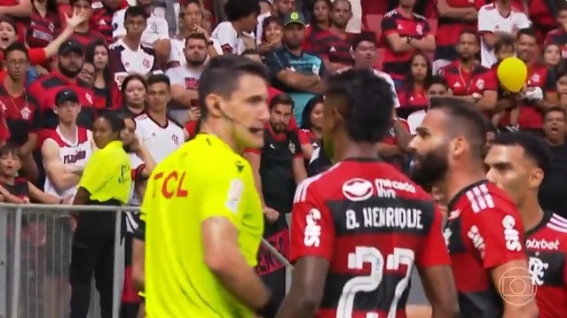 PF indicia Bruno Henrique, do Flamengo, e outros 9 por suposta manipulação em jogo
