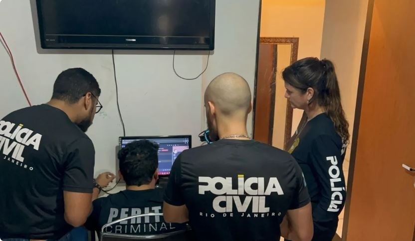 Adolescente de 14 anos era chefe de rede criminosa virtual contra menores