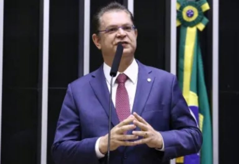 Texto final de anistia será decidido pela Câmara e Senado, diz Sóstenes