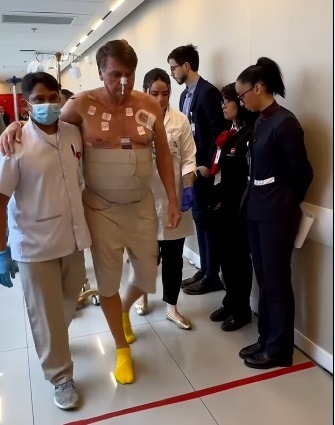VÍDEO: Bolsonaro caminha e faz exercícios de fisioterapia no hospital, ex-presidente tem ‘boa evolução clínica’