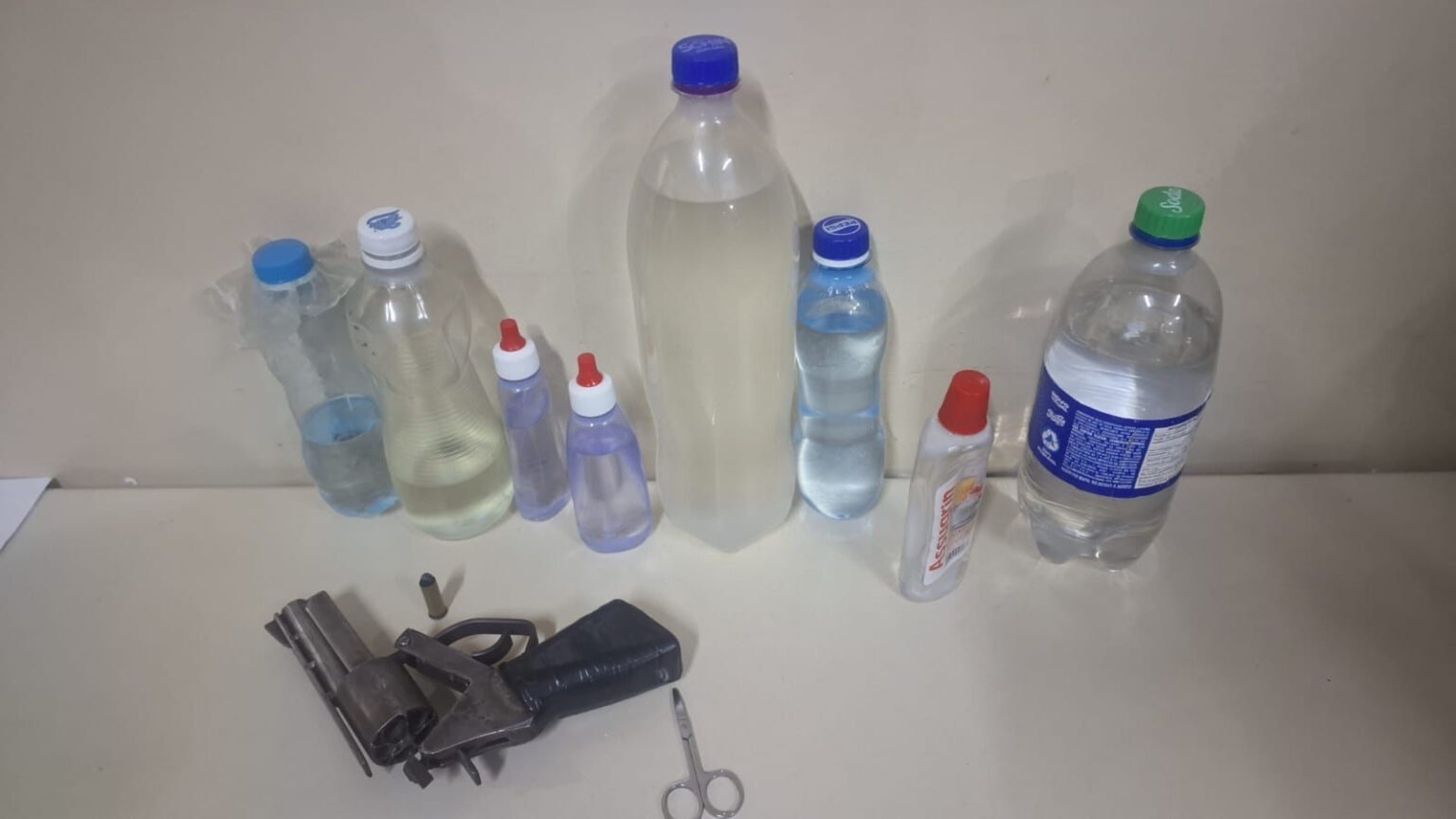Polícia apreende arma de fogo artesanal e drogas em festa na Zona Norte de Natal