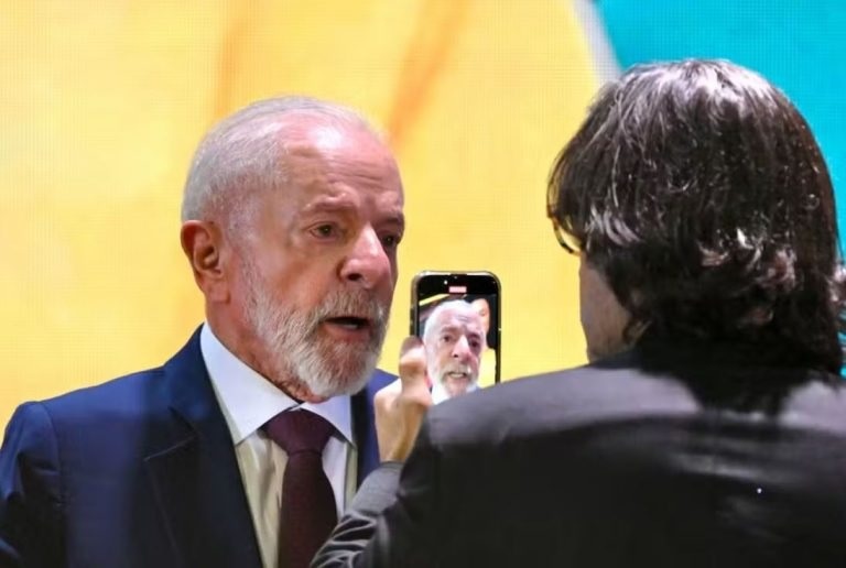 Adesão a Lula na Câmara cai em quatro dos cinco partidos de centro no segundo ano de governo