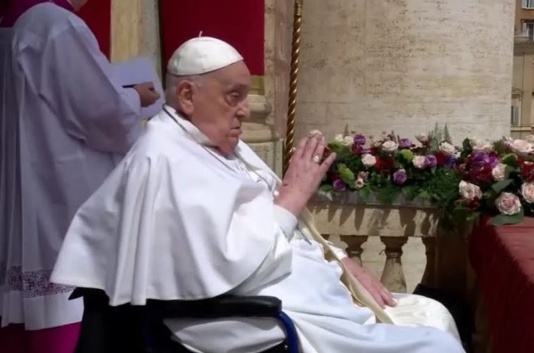 Papa Francisco pede cessar-fogo em Gaza em breve aparição na Páscoa