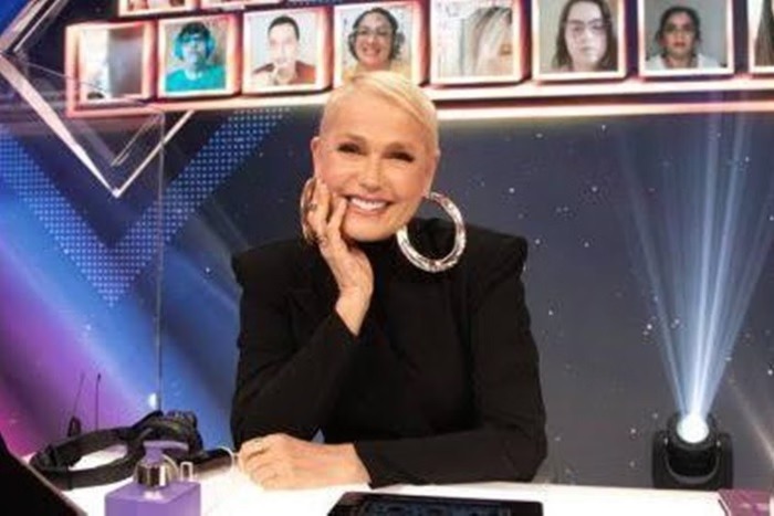Xuxa fala sobre cobrança de peso na época da Globo: “Negócio cruel”