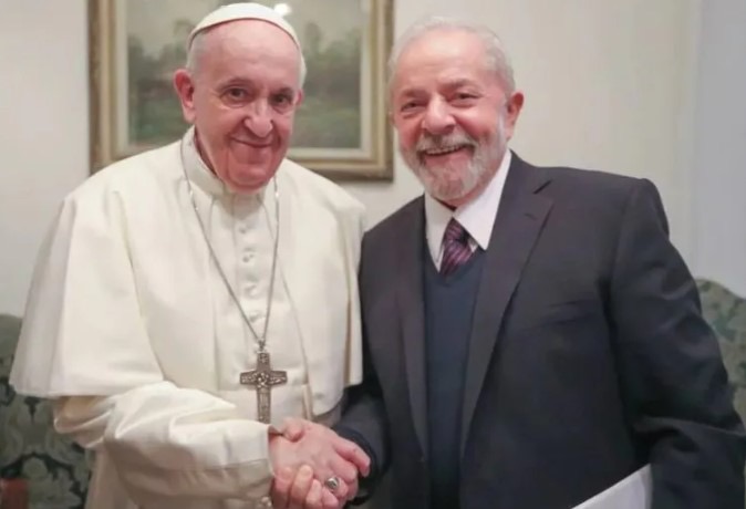 Lula decreta luto oficial de sete dias pela morte de Papa Francisco