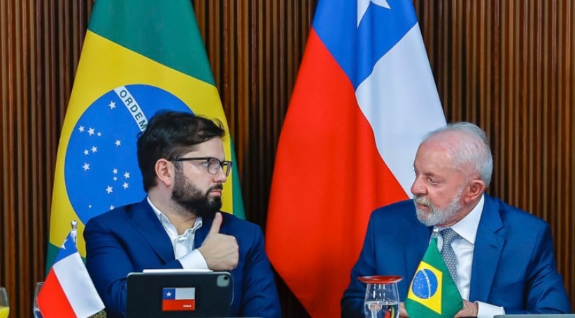 “Não quero fazer opção entre EUA e China”, diz Lula sobre guerra comercial