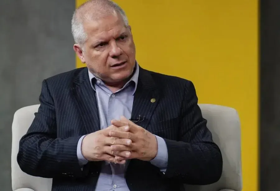 Presidente do INSS pede demissão após operação da PF