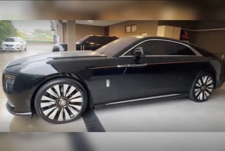 PF apreende Ferrari, Porsche, Rolls-Royce, joias e outros itens de luxo em ação sobre fraude no INSS