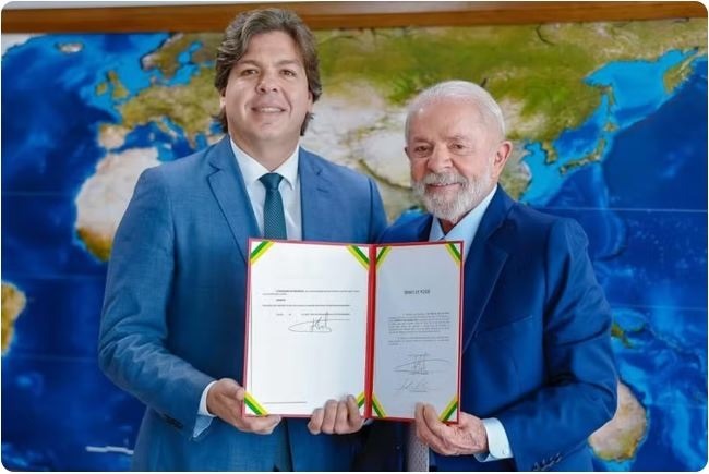 Lula nomeia e dá posse a Frederico Siqueira como novo ministro das Comunicações
