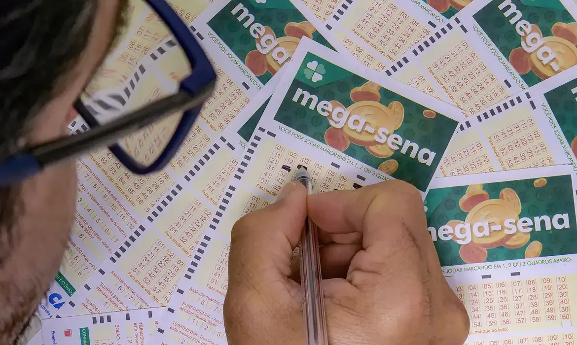 Mega-Sena sorteia neste sábado prêmio estimado em R$ 3,5 milhões