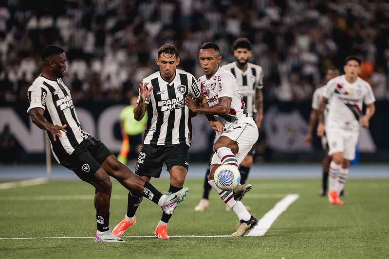 Brasileirão e ligas europeias; veja jogos deste sábado e onde assistir