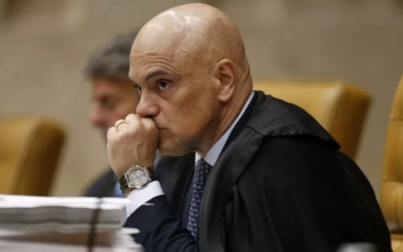 Moraes manda soltar idosa de 74 anos condenada do 8 de Janeiro