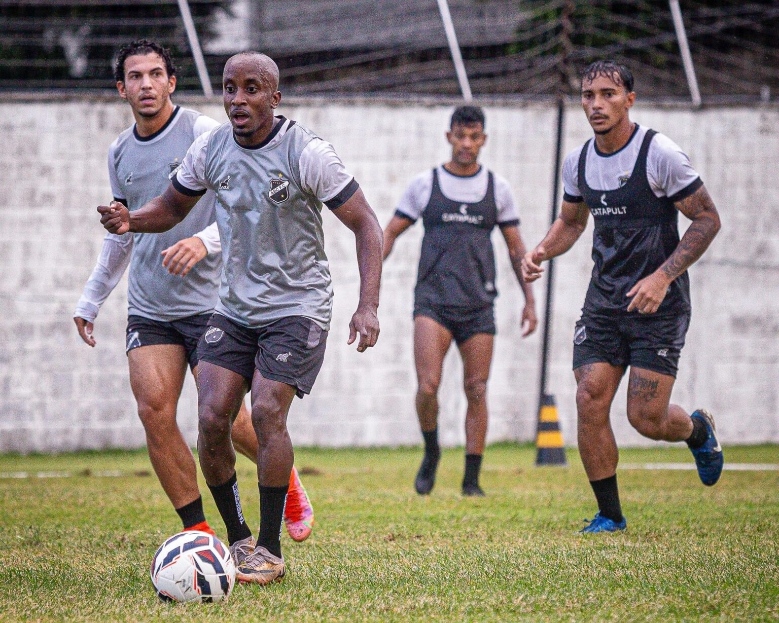 ABC ganha três reforços para jogo contra o Botafogo-PB; confira