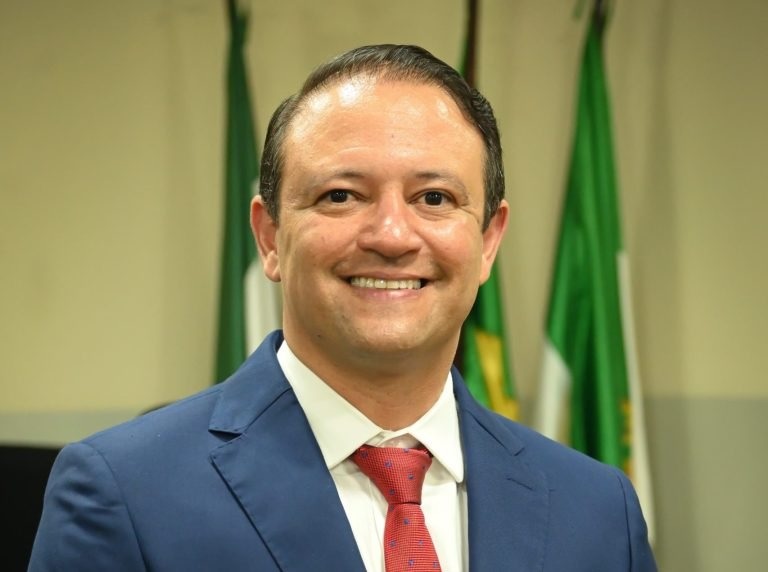 Prefeito de Assú é internado em UTI de hospital em Mossoró