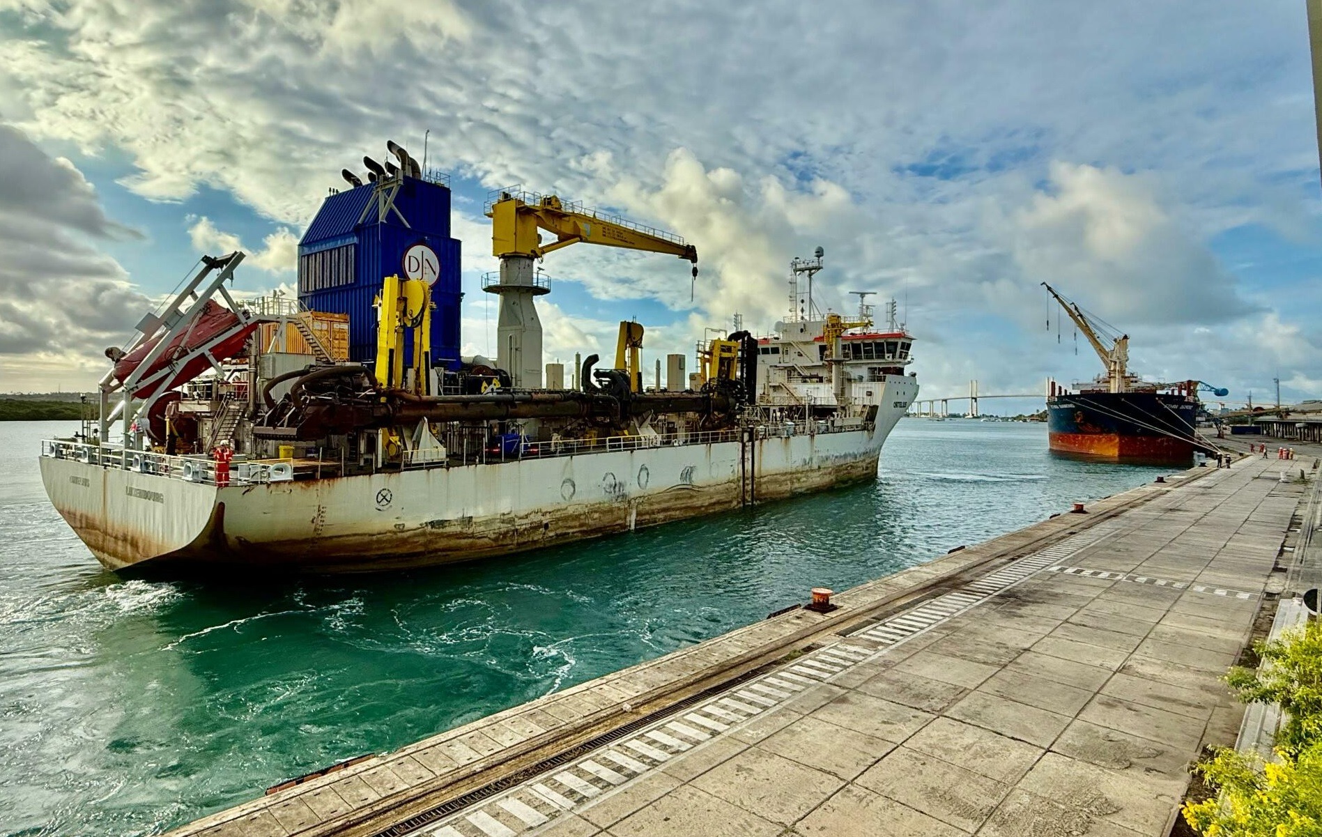 Canal de acesso ao Porto de Natal passa por dragagem emergencial para remoção de banco de areia