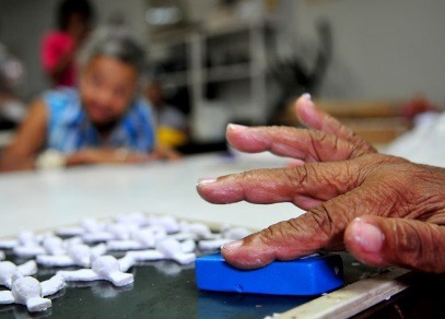 Serviços fantasmas e laranjas: como atuavam entidades suspeitas de fraudes no INSS