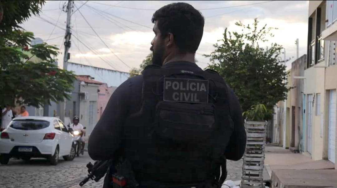 Polícia informa prisão de foragidos envolvidos na morte do ex-prefeito do RN