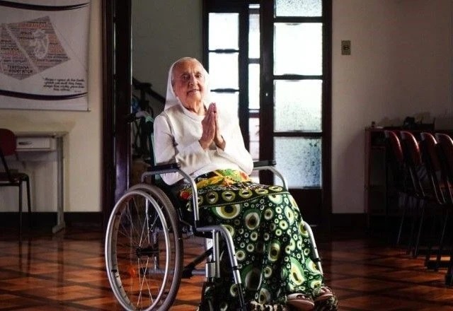 Freira brasileira considerada a pessoa mais velha do mundo morre aos 116 anos