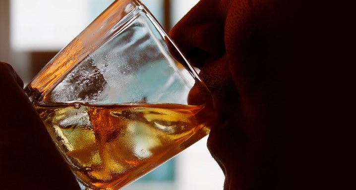 Metade dos brasileiros diz ter diminuído consumo de álcool no último ano, diz Datafolha