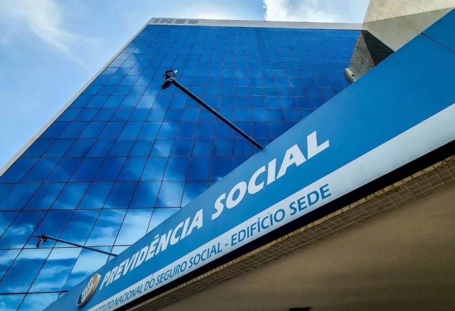Novo ministro da Previdência e presidente do INSS se reúnem neste domingo