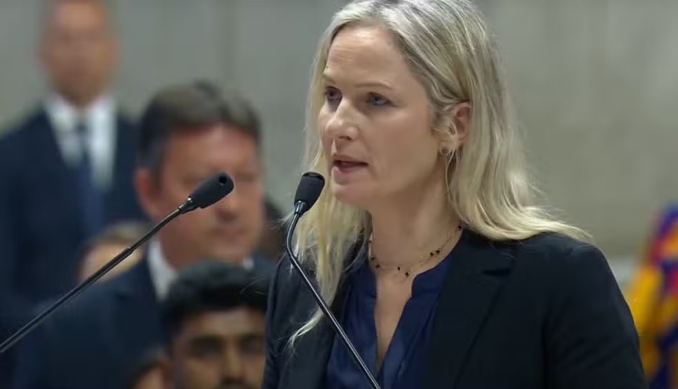 Conclave: quem é a brasileira que leu Oração Universal em missa de abertura da cerimônia para escolher novo papa
