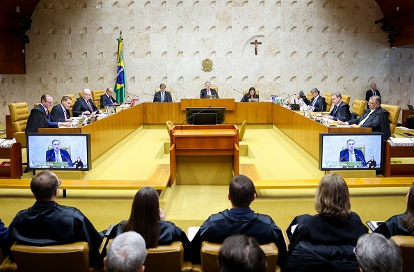 VÍDEO: Dino e Mendonça têm discussão tensa no STF sobre punição de ofensas a ministros