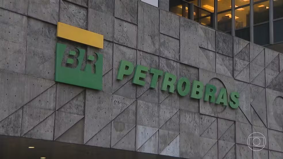 Petrobras descobre novo poço de petróleo na Bacia de Santos