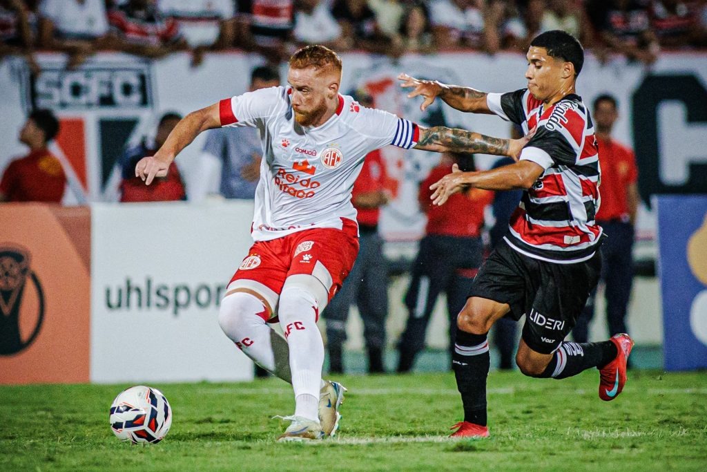 América reage tardiamente e sofre primeira derrota na Série D