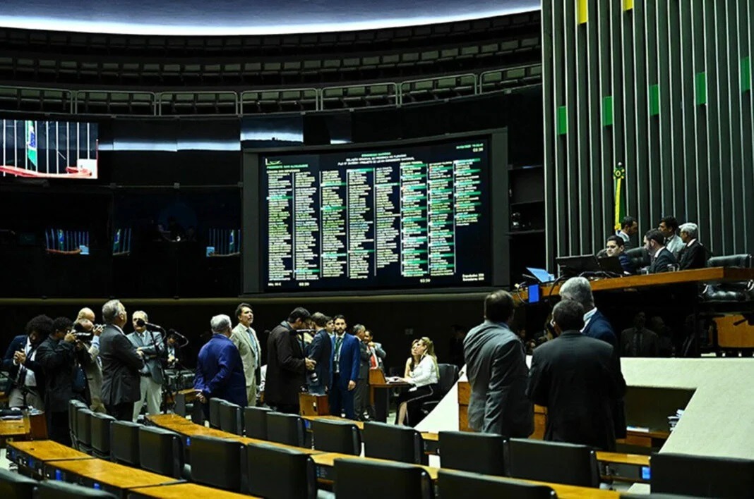 Oposição apressa CPMI para investigar fraudes e descontos indevidos do INSS