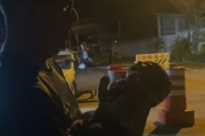 Policial de plantão interrompe banho para salvar bebê de 24 dias