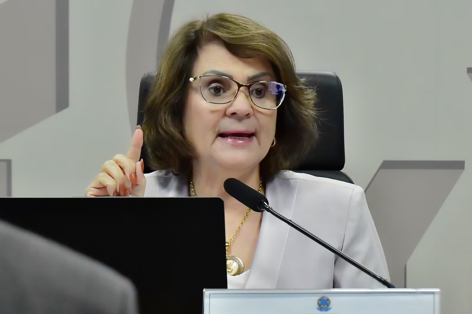 Comissão do Senado aprova proibição de ‘passaporte’ vacinal de Covid-19 em escolas