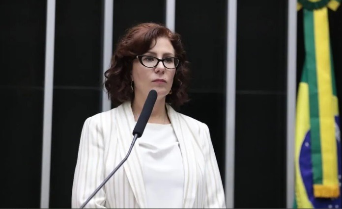 STF condena Zambelli a 10 anos de prisão e perda de mandato por invasão ao sistema do CNJ