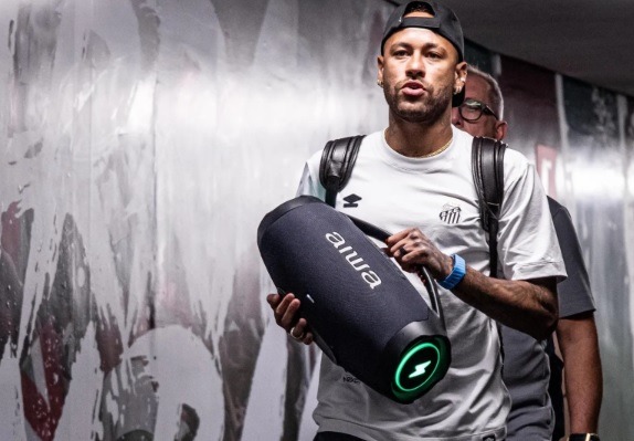 Jornalista diz que Neymar tem salário de quase R$ 10 milhões no Santos