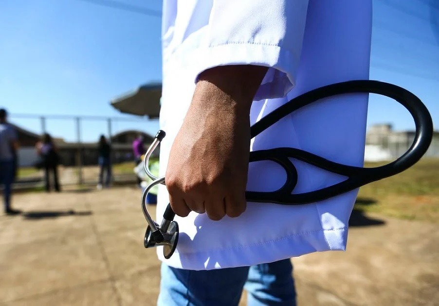 As cooperativas que querem anular licitação para os serviços de saúde