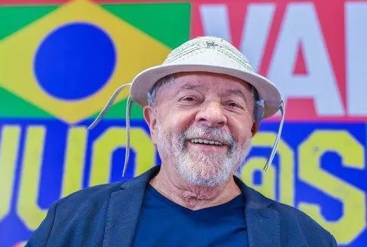 Depois de passar mal e ir para hospital, Lula confirma viagem para o Nordeste