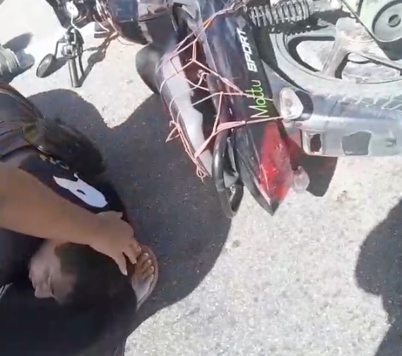 VÍDEO: Motoqueiro sofre acidente na BR-101 em Natal e ainda é flagrado com drogas