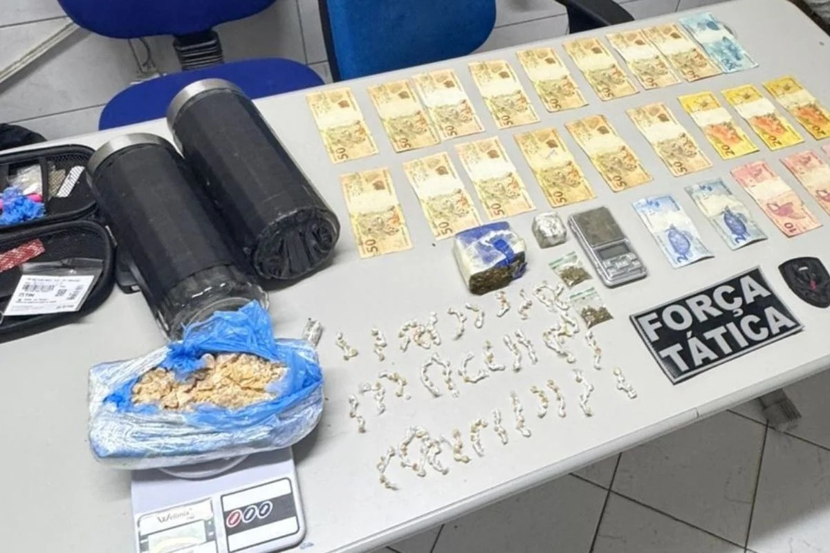 Suspeito de “delivery do tráfico” é preso com 1kg de crack na Grande Natal